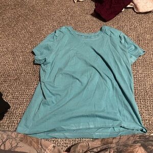Women’s Columbia tee